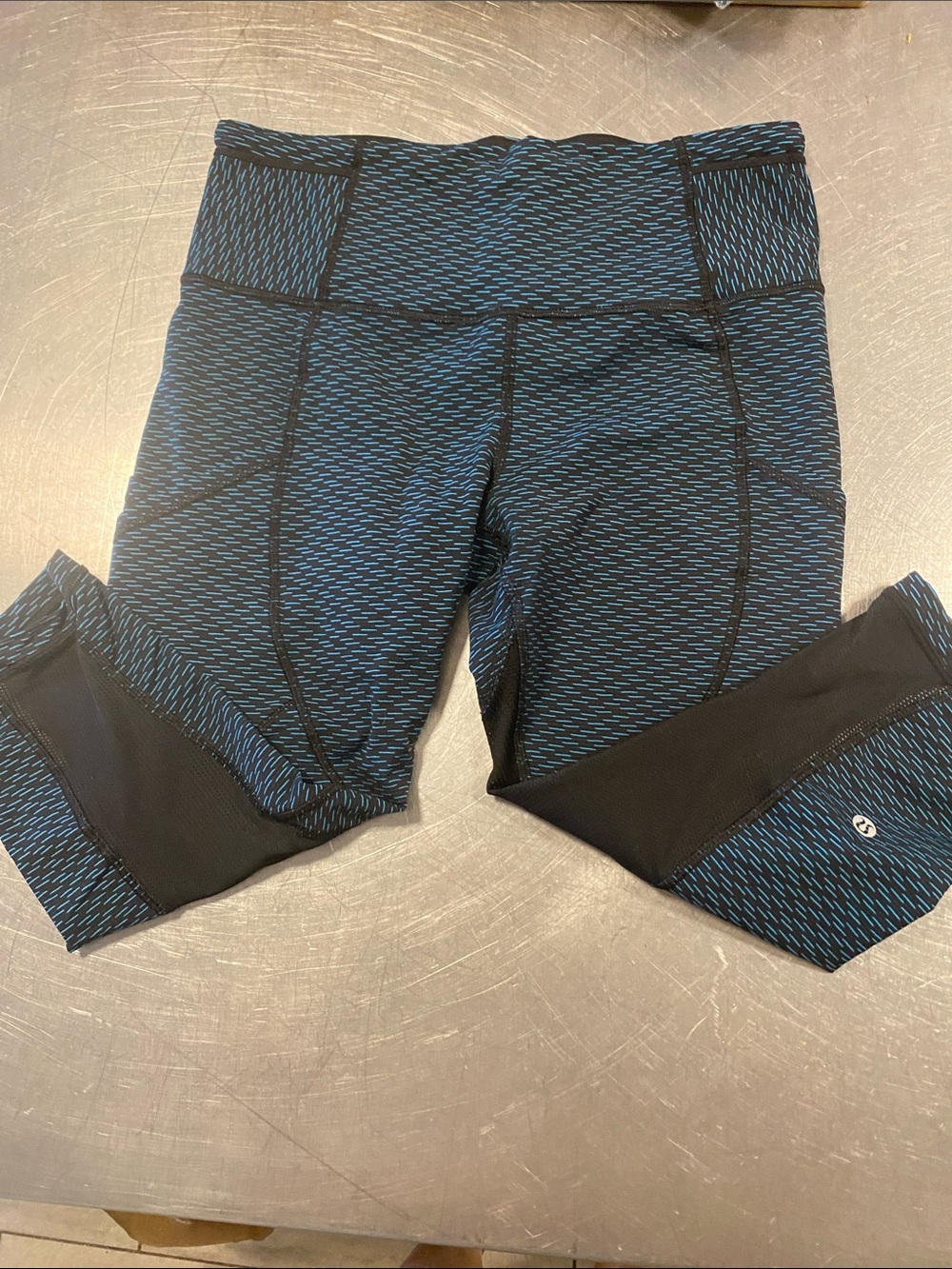 Lululemon cropped leggings size 8